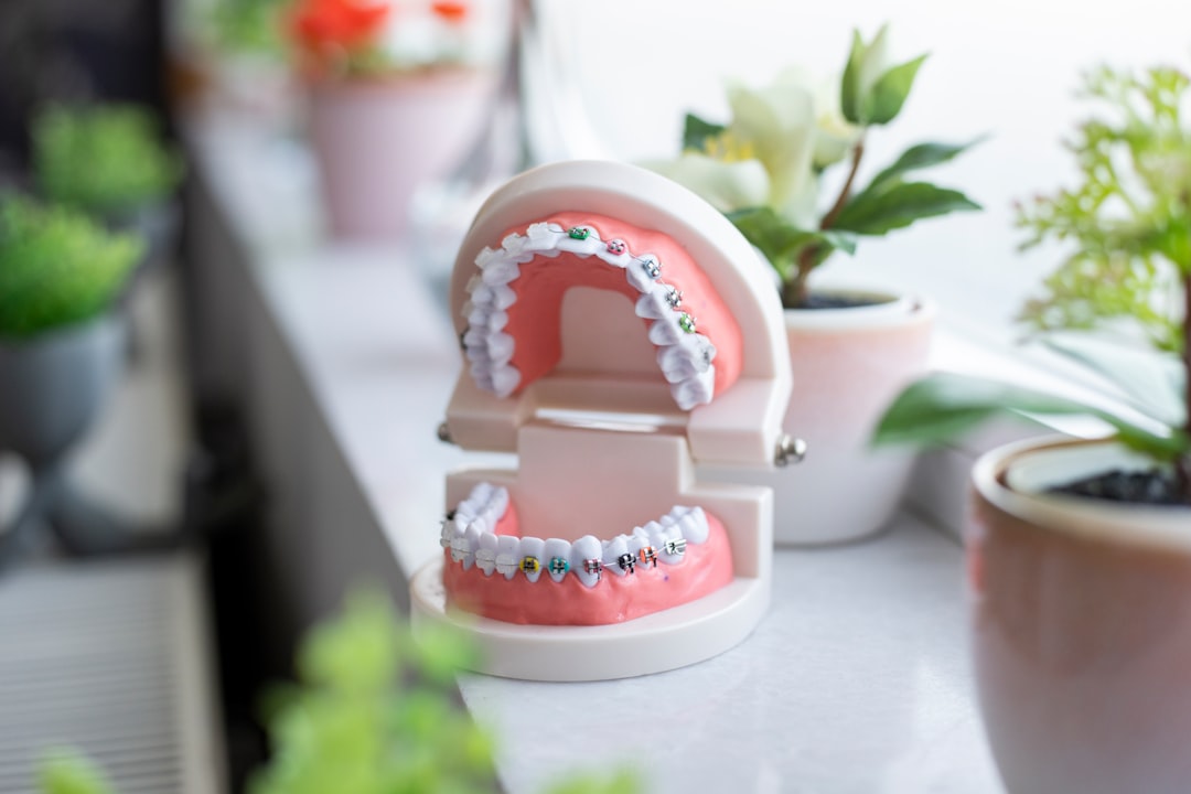 Ankara İnvisalign Klinik - İnvisalign Tedavisinde İlk Plakları Alma