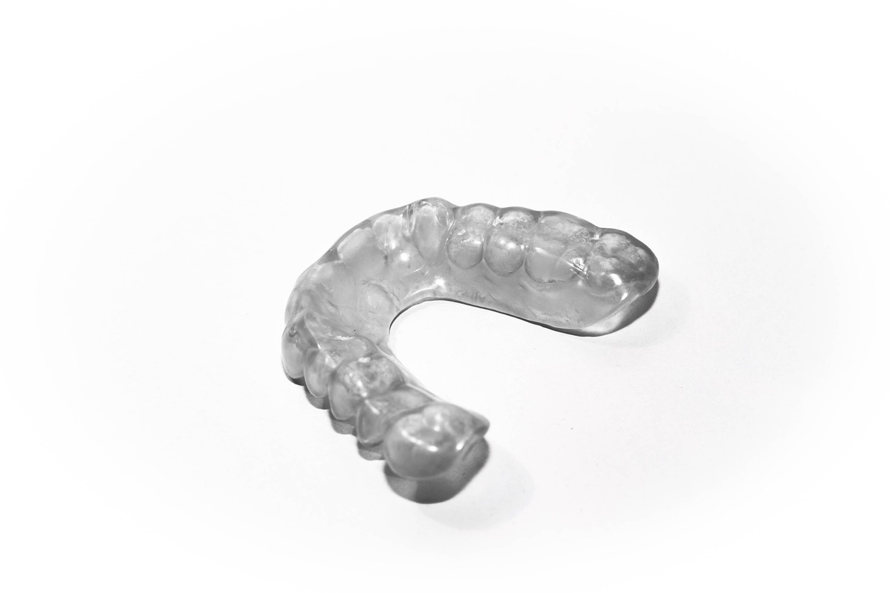 Ankara İnvisalign Doktor -  İnvisalign Plaklarının Temizlenmesi 