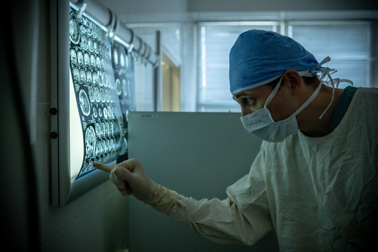 Ankara Ortodonti Kliniği - Invisalign: Çıkarılabilir Plaklarla Yemek Keyfi Yaşayın